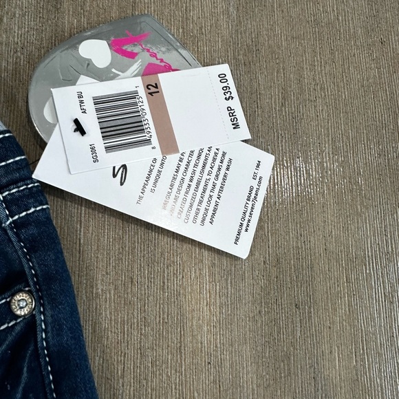 Seven7 girls size 12 lot of 2 White and Gray Striped Shorts NWT - Picture 3 of 6